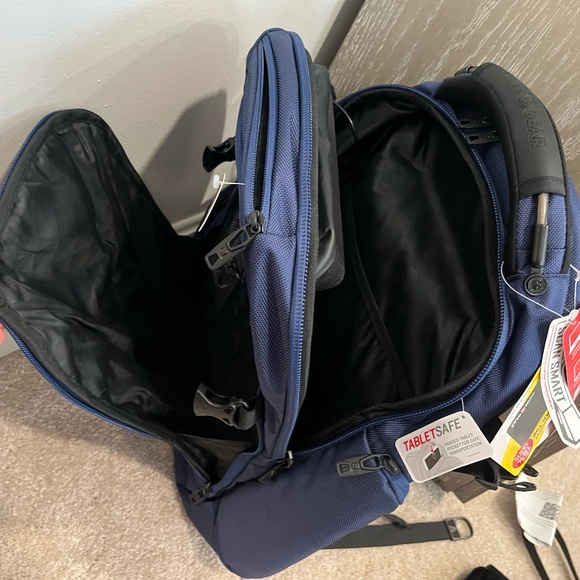 SwissGear Travel Tech Elite Laptop Backpack.  Navy Blue. main image 8